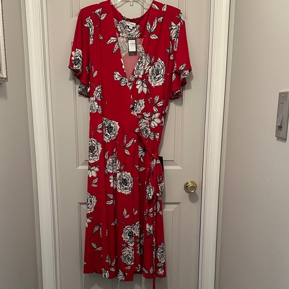 Floral Wrap Dress - Picture 1 of 5